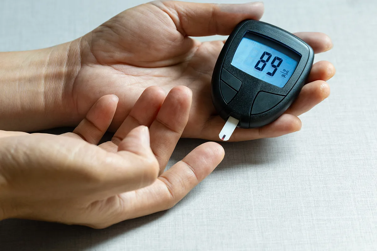 Evde Kan Şekeri Ölçümü Nasıl Yapılır? Yüksek ve Düşük Kan Şekeri Belirtileri