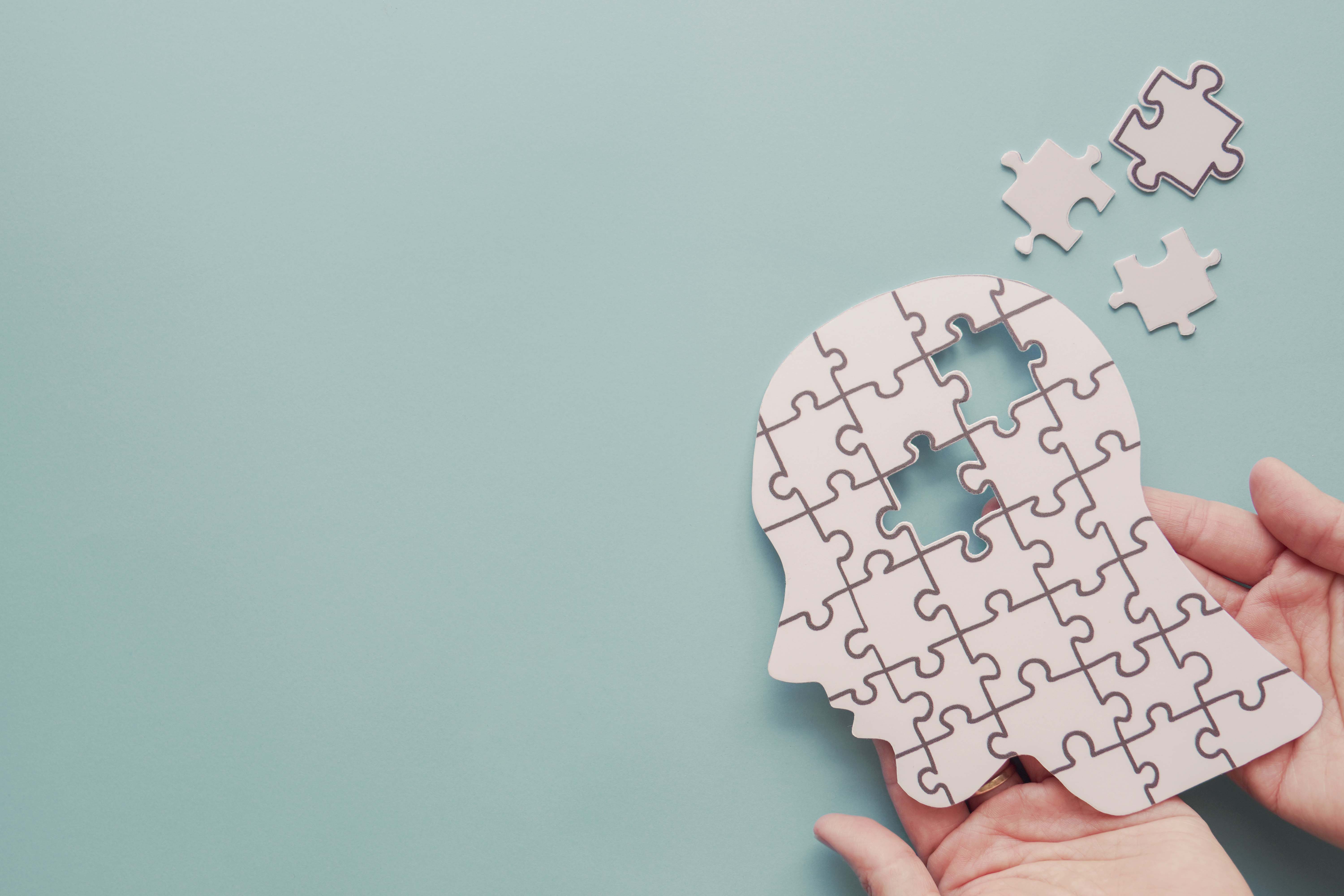 Alzheimer Nedir? Alzheimer Belirtileri Nelerdir?