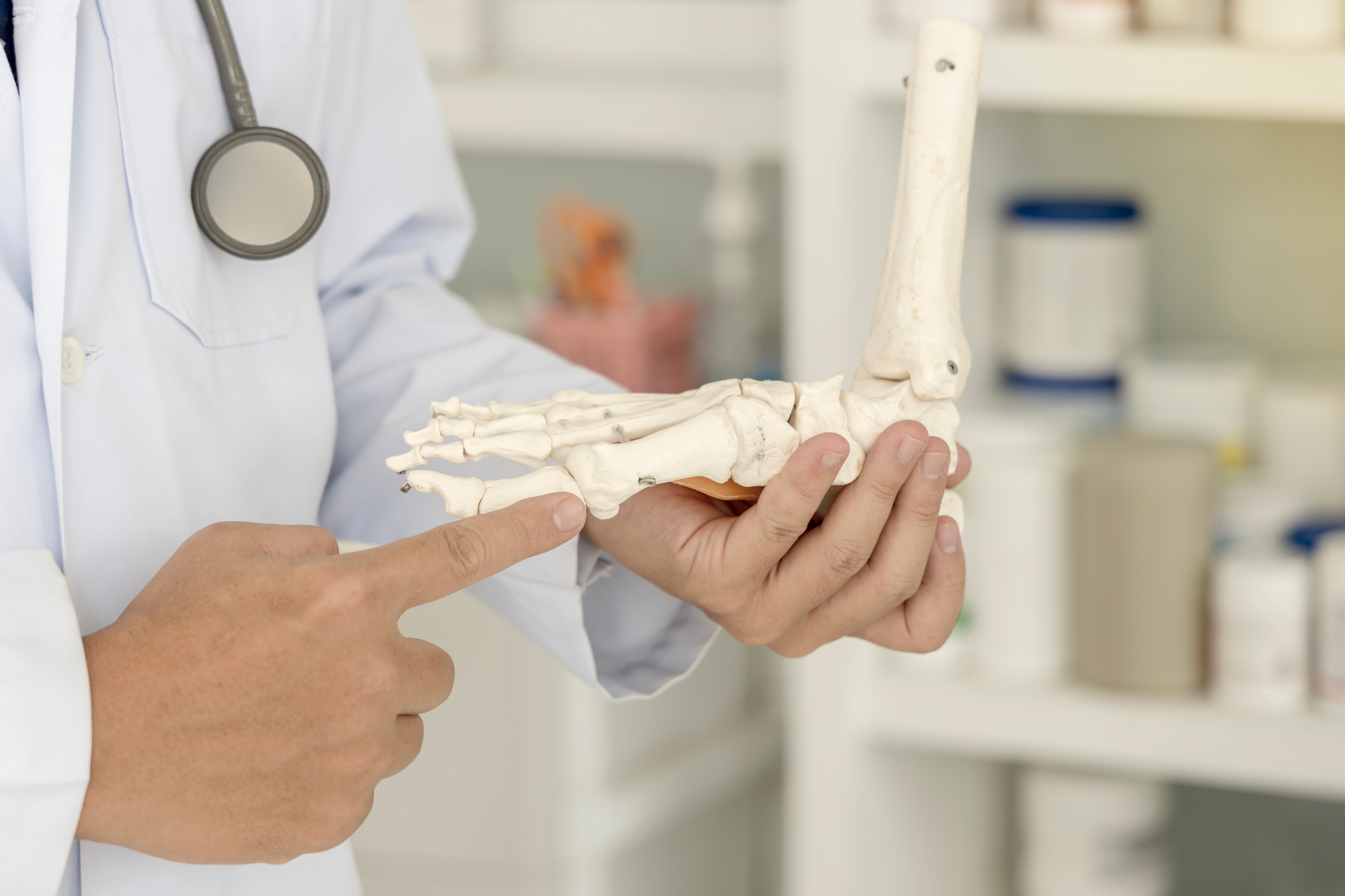 Halluks Valgus Nedir? Ameliyatı Nasıl Yapılır?