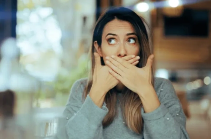 Hıçkırık Nedir? Hıçkırığın Nedenleri, Tedavi Yöntemleri ve Önleme Yolları