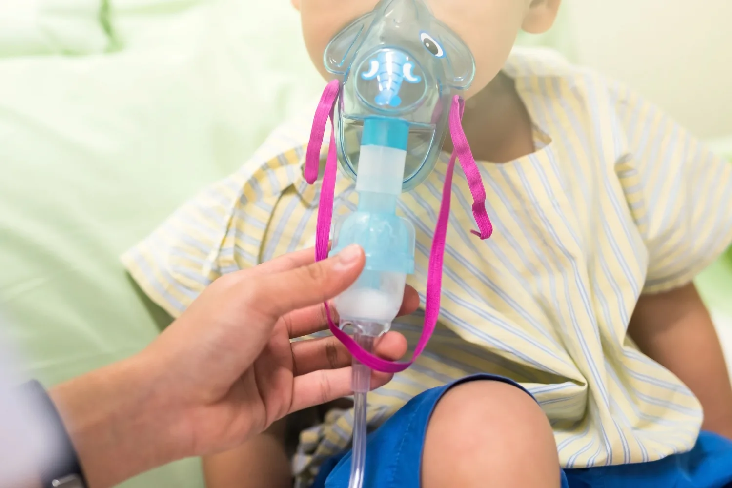 RSV (Respiratuar Sinsityal Virus) Nedir? Belirtileri ve Tedavi Yöntemleri