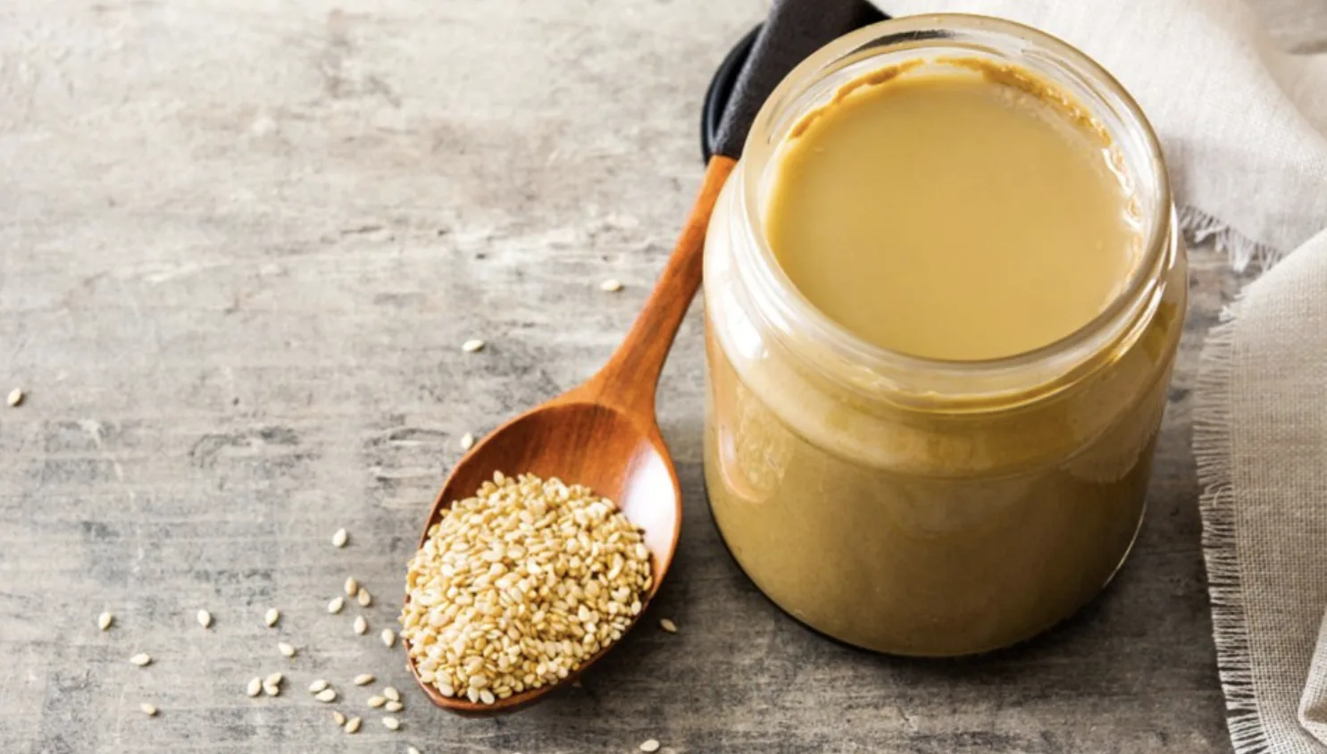 Tahin Nedir? Tahin Nasıl Tüketilir? Tahinin Sağlığa Faydaları ve Zararları